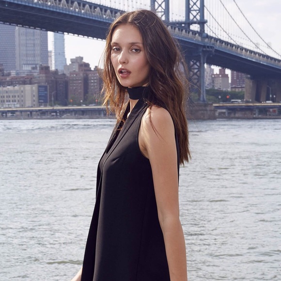 ✨🆕 Amanda Uprichard ❉ Chic Olive Dress ❉ Black - Picture 2 of 8